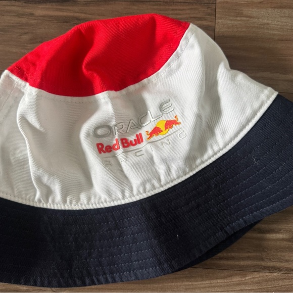 RedBull Racing Bucket Hat - Picture 2 of 6